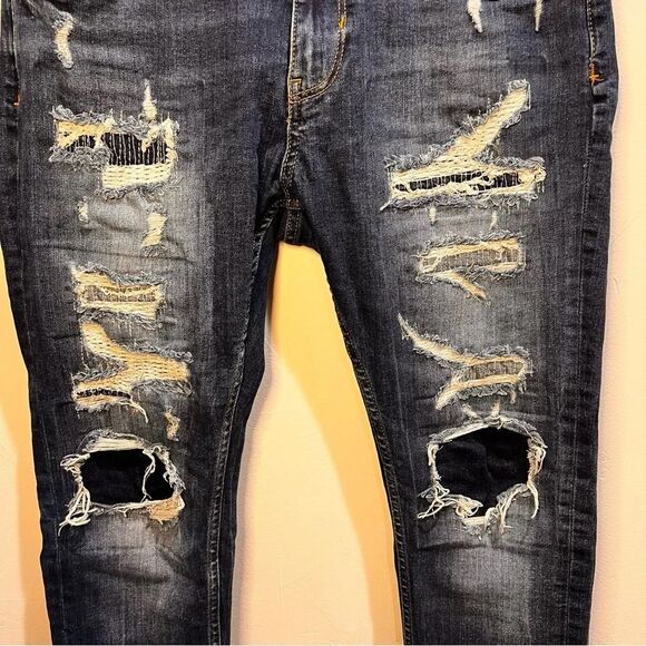 Zara Women’s Distressed Straight Leg Jeans Size 32 or US 12 - Picture 4 of 13